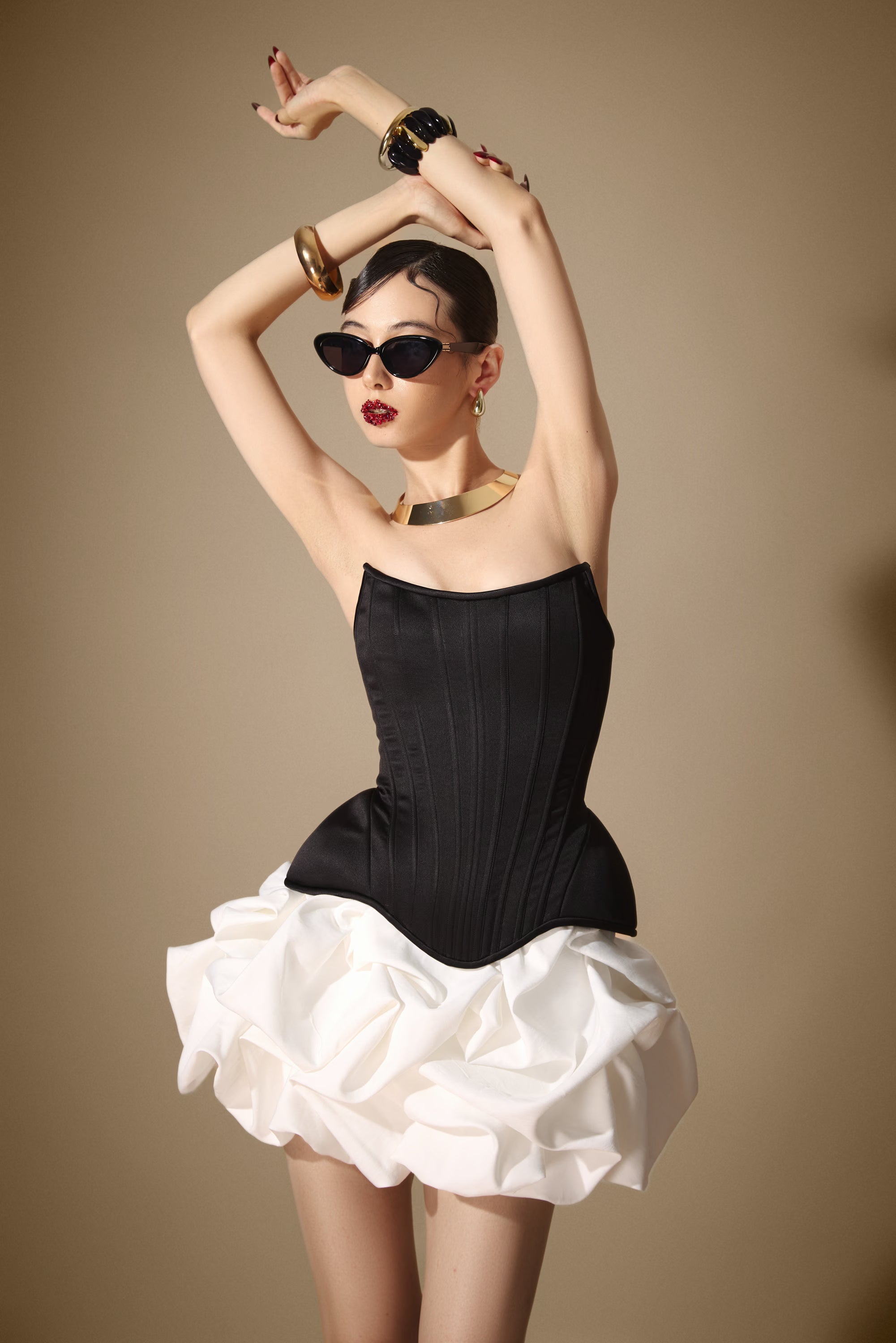 SCUPTED GRACE Corset/ FLEUR Skirt